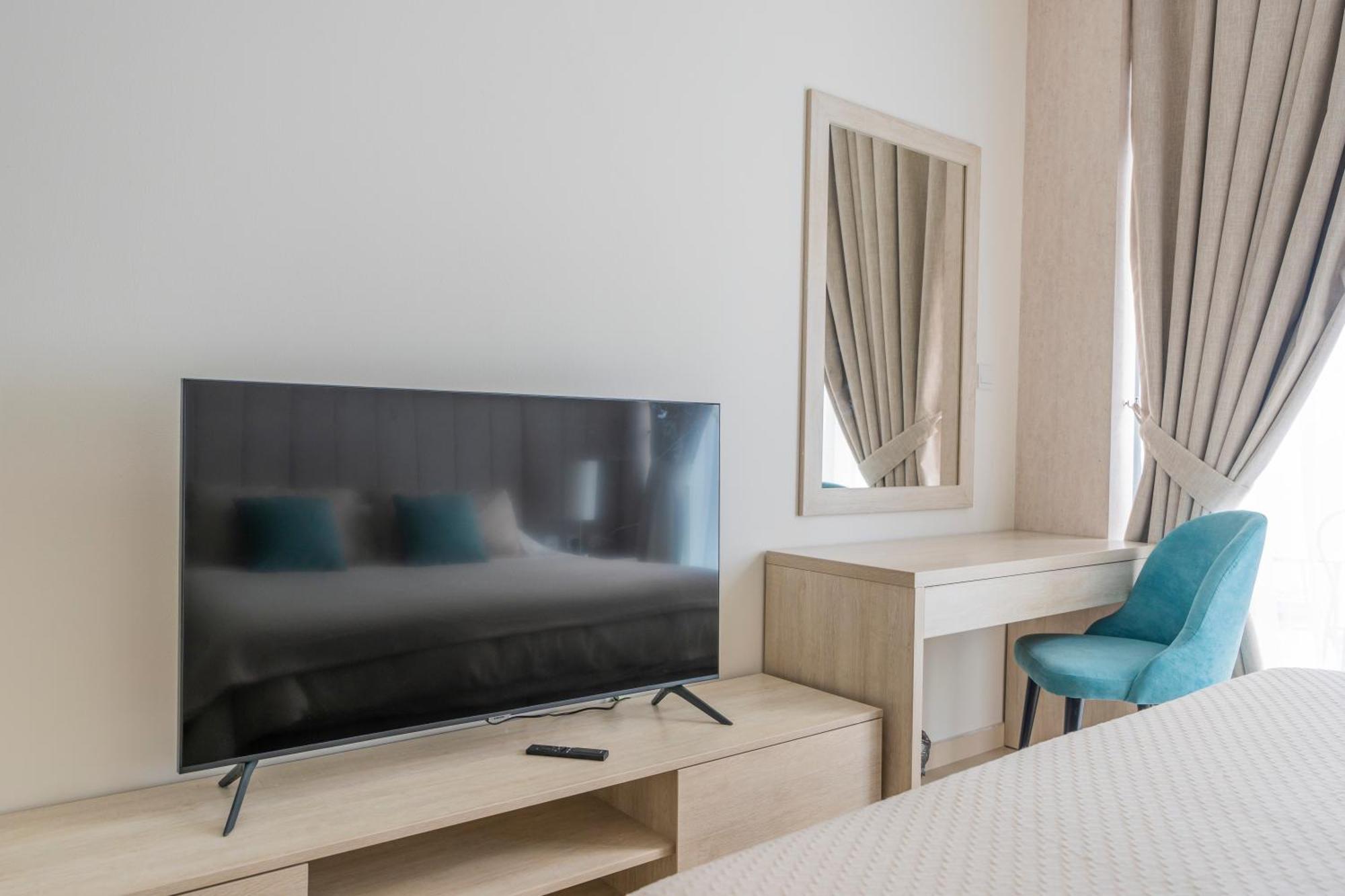 Studio With Pool And Private Beach Access On Palm Jumeirah Dubai Buitenkant foto